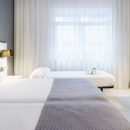 Ilunion Hotel