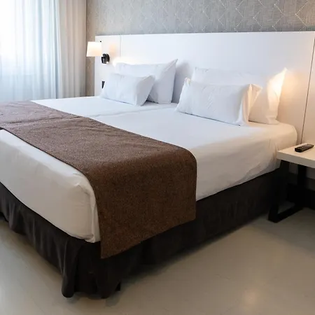 Ilunion Hotel