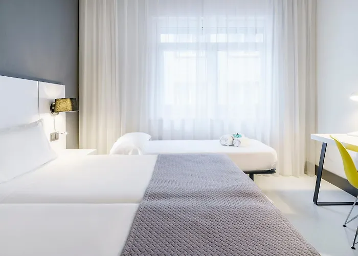 Ilunion Готель