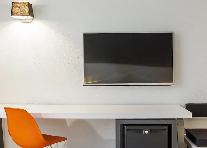 Готель Ilunion Більбао