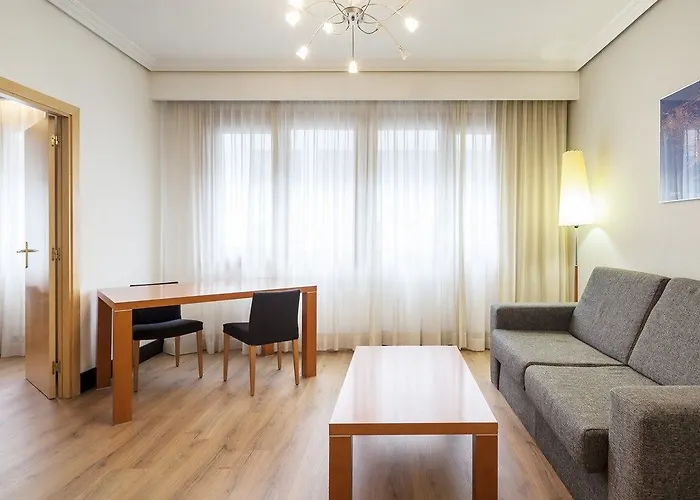 Ilunion Готель