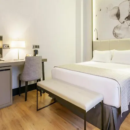 Ilunion Hotell